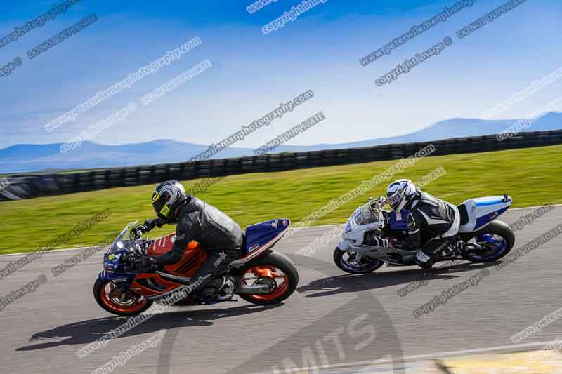 anglesey no limits trackday;anglesey photographs;anglesey trackday photographs;enduro digital images;event digital images;eventdigitalimages;no limits trackdays;peter wileman photography;racing digital images;trac mon;trackday digital images;trackday photos;ty croes